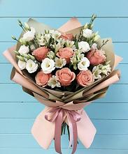 Букет цветов из:  Розы, Альстромерии и Лизиантусы в Любиме