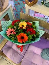 Букет цветов из:  Герберы, Хризантемы и Альстромерии #REPLACE_PRED# Любиме