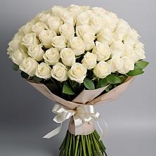 Букет 101 беля роза Белоснежка в Любиме