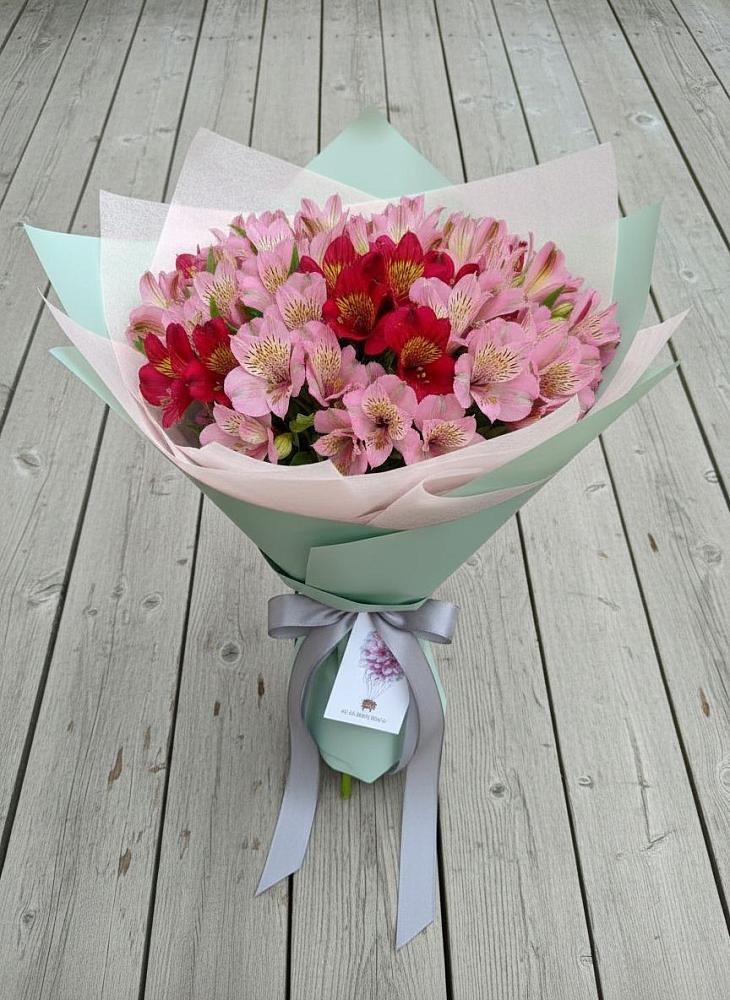 Букет цветов из: Альстромерии в Любиме