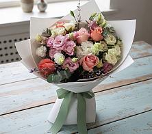 Букет цветов из:  Розы, Лизиантусы и Гвоздики в Любиме