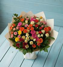 Букет Микс из разноцветных кустовых роз в Любиме